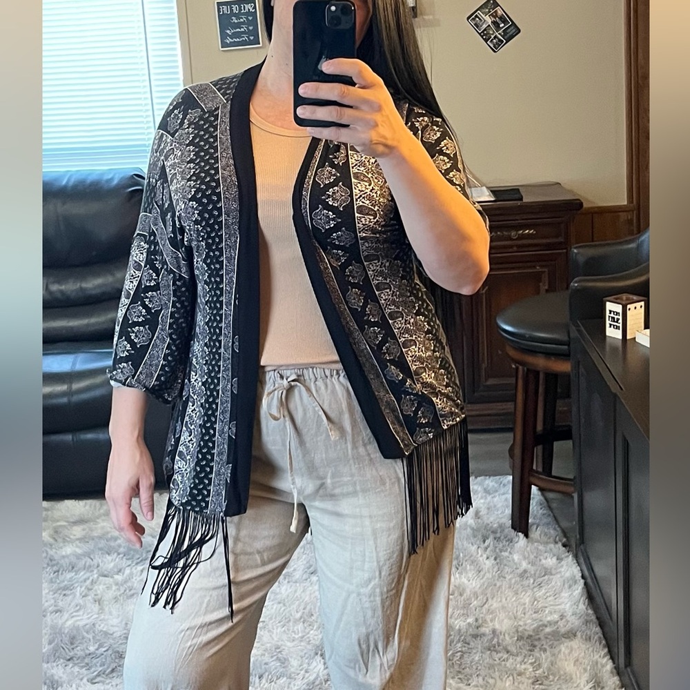 Black and Gray Patterned Women's Sweater